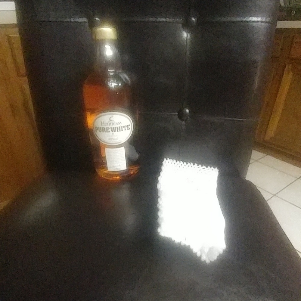 Henny pure white